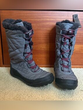 Columbia Minx Mid III Waterproof Omni-Heat Boot - Girls Gray and Maroon